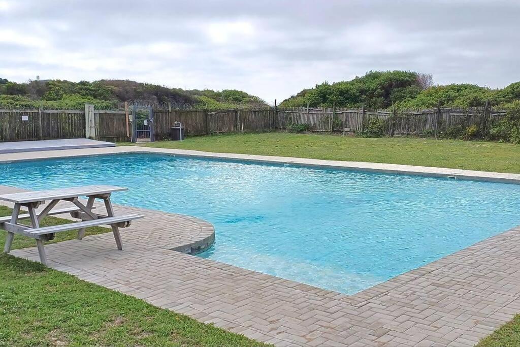 Low Tide At No 35 St Francis Bay Exterior photo